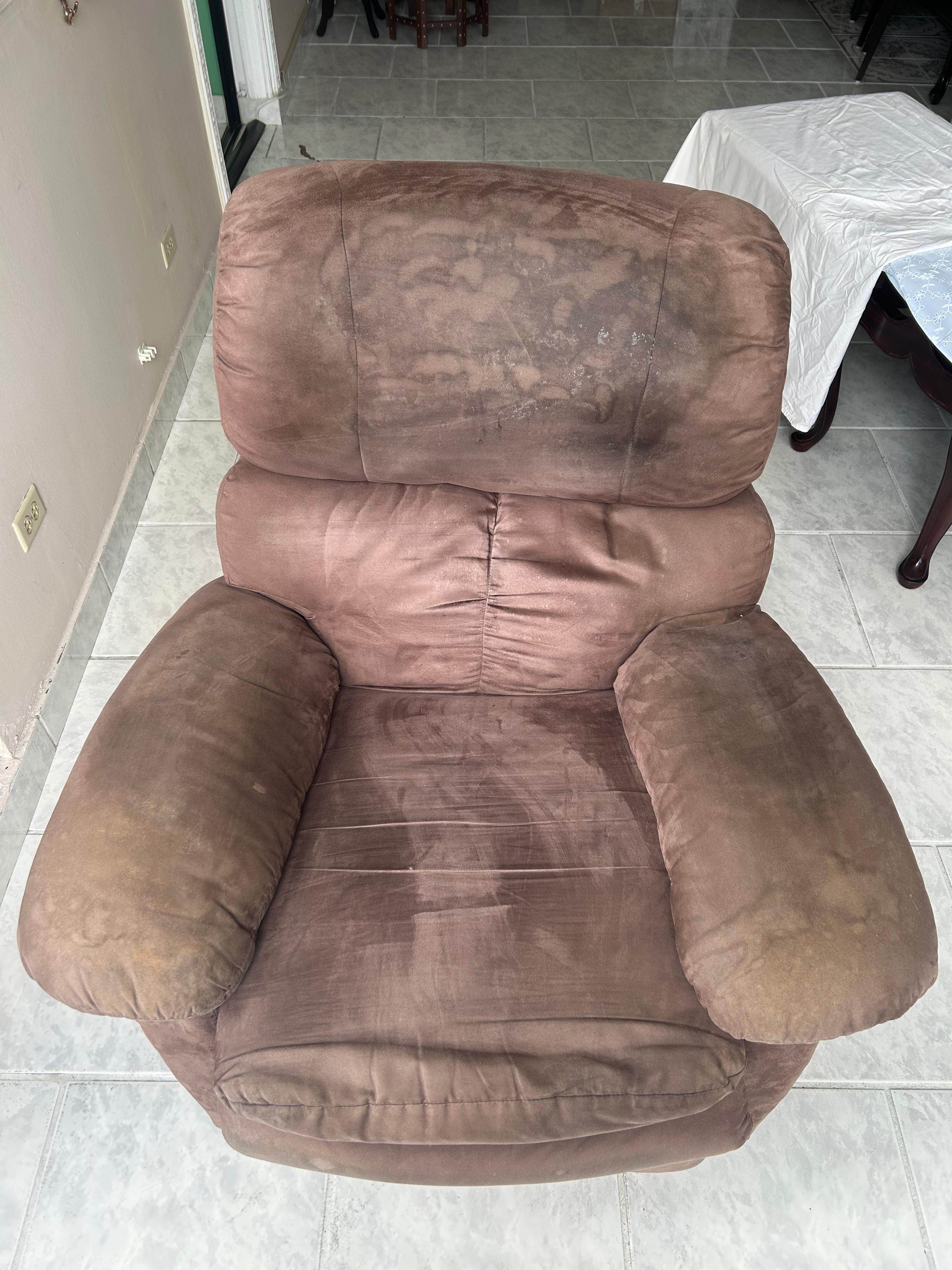 Silla antes de la limpieza